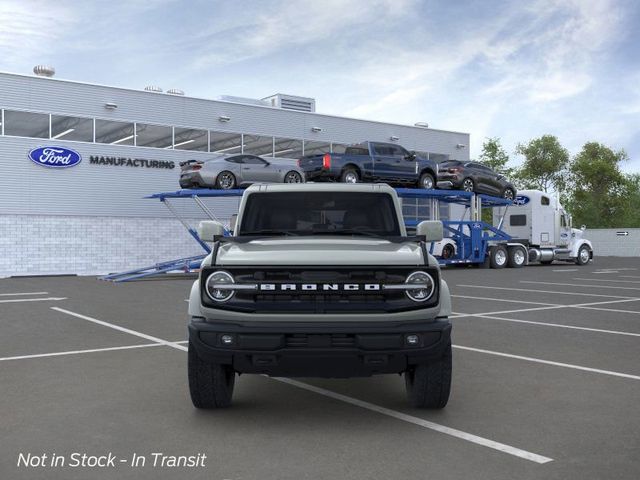 2024 Ford Bronco Outer Banks 7