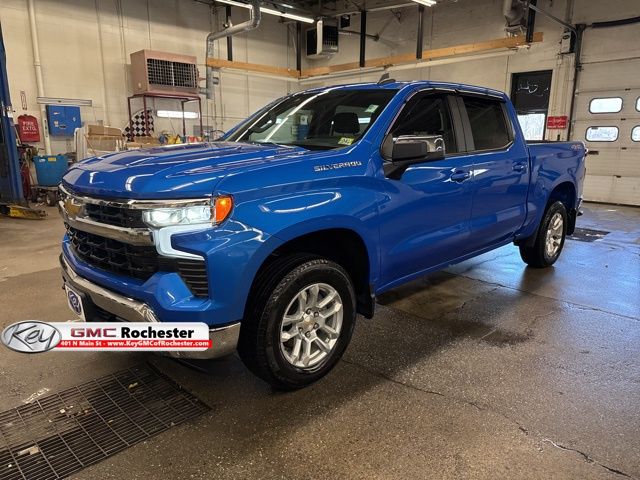 Riptide Blue Metallic 2025 Chevrolet Silverado 1500 Pickup Truck Four-Wheel Drive 8-Speed Automatic