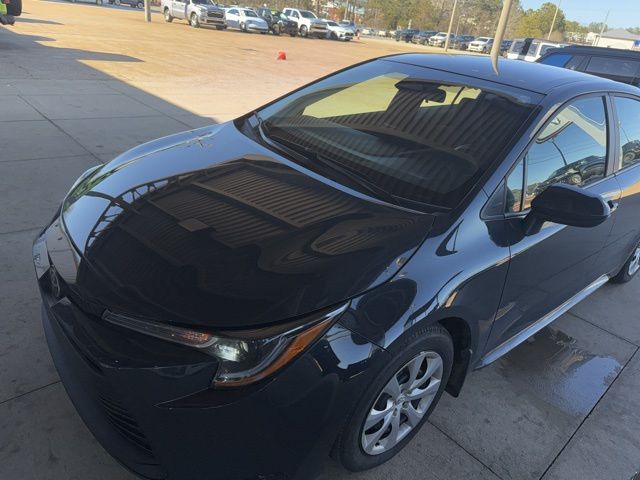 2025 Toyota Corolla LE FWD