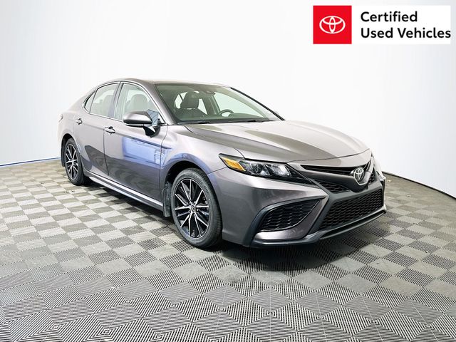2024 Toyota Camry SE FWD
