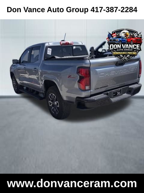 View vehicle photo 6