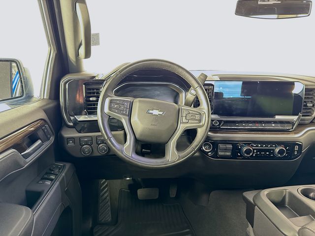 Used 2025 Blue Chevrolet LT image 23