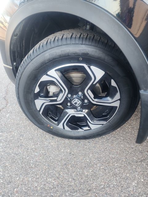 View vehicle photo 6