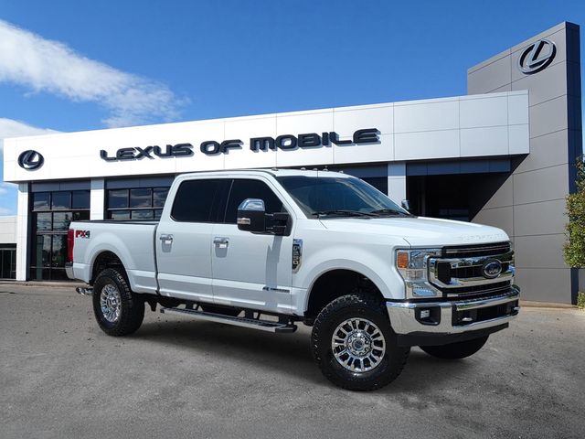 Oxford White 2022 Ford F-250 Super Duty Pickup Truck Four-Wheel Drive Automatic