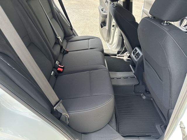 Used 2026 White/off-white Nissan S image 11