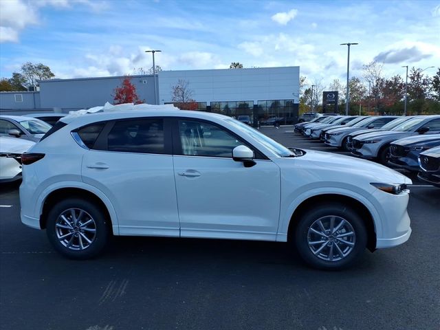 2025 Mazda CX-5 S Preferred package - Photo 6