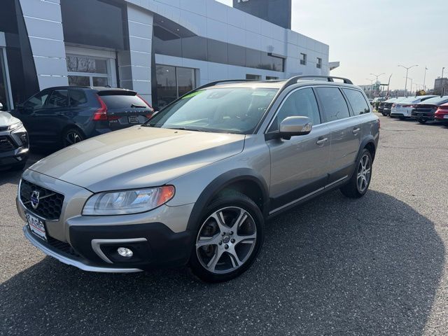 Seashell Metallic 2014 Volvo XC70 T6 AWD Wagon All-Wheel Drive 6-Speed Automatic