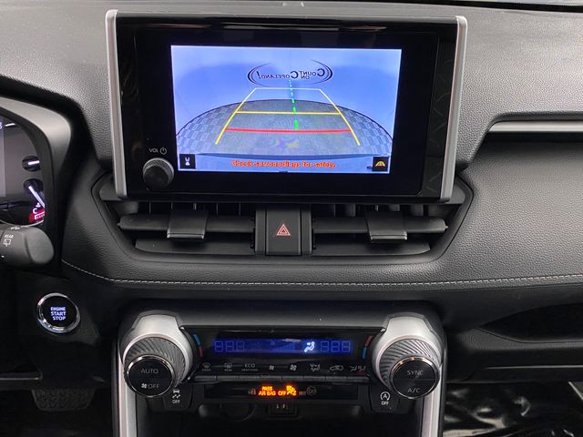 2024 Toyota RAV4 XLE photo