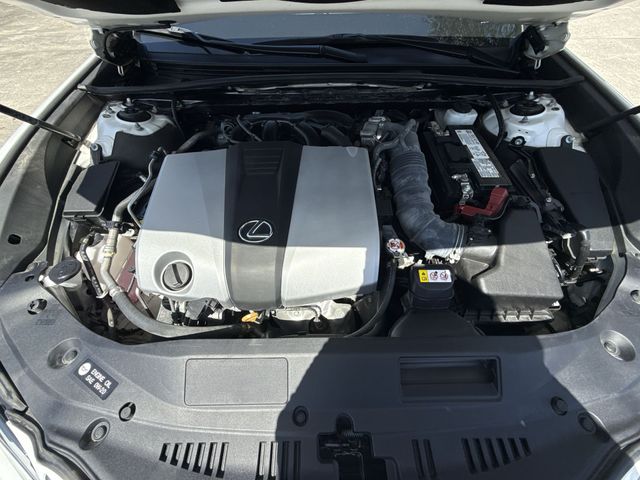 2023 Lexus ES - $40,998