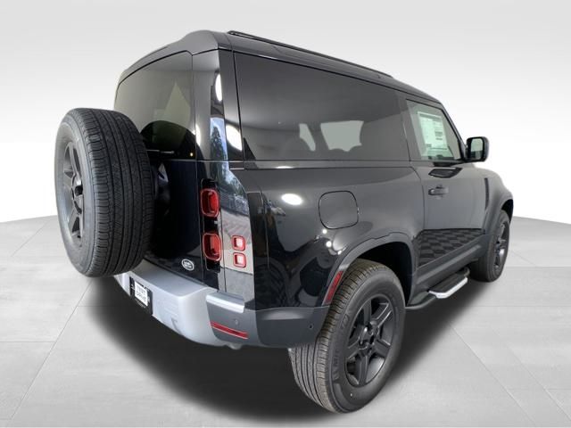 2023 Land Rover Defender 90 S 8