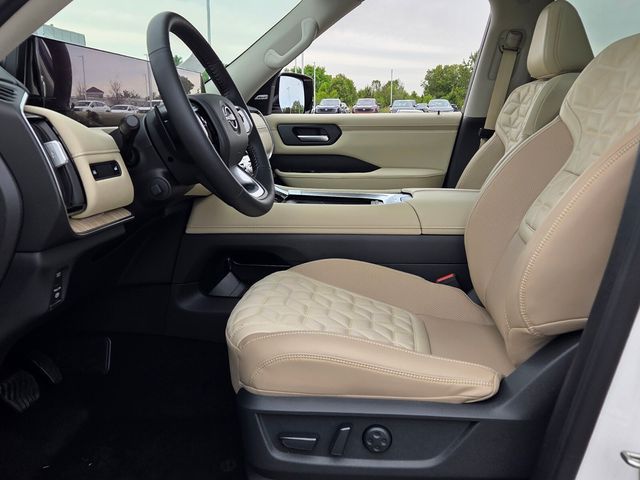 New 2026 White Nissan Platinum image 5