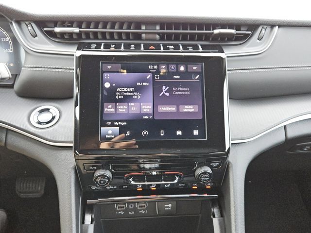 2026 Jeep Grand Cherokee L Laredo 4x4