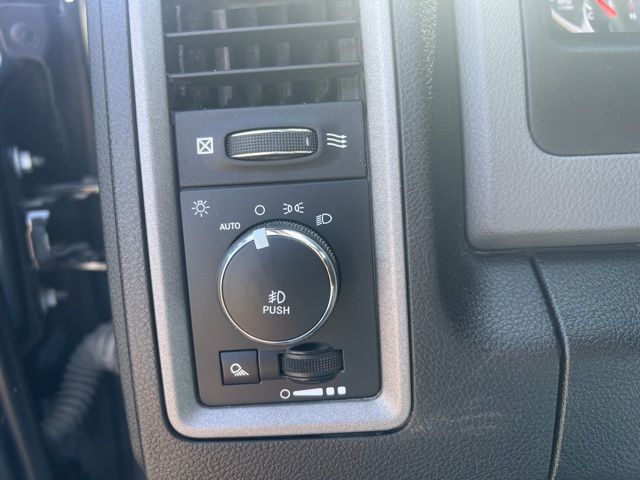 2019 RAM 1500 Classic Express photo