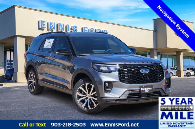 2025 Ford Explorer ST-Line photo
