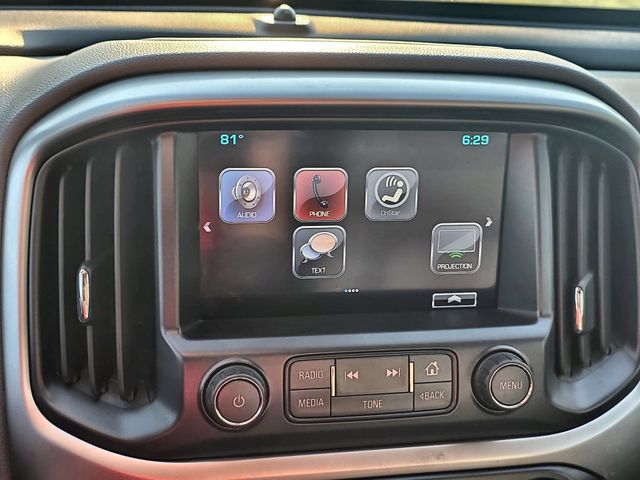 Used 2016 Summit White Chevrolet LT image 21