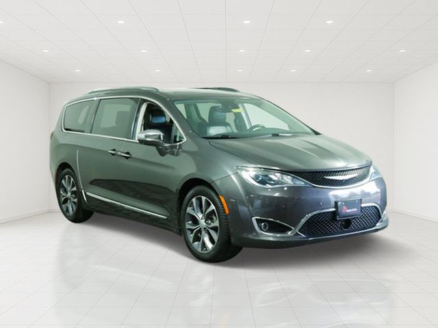  2018 Chrysler Pacifica Limited FWD   