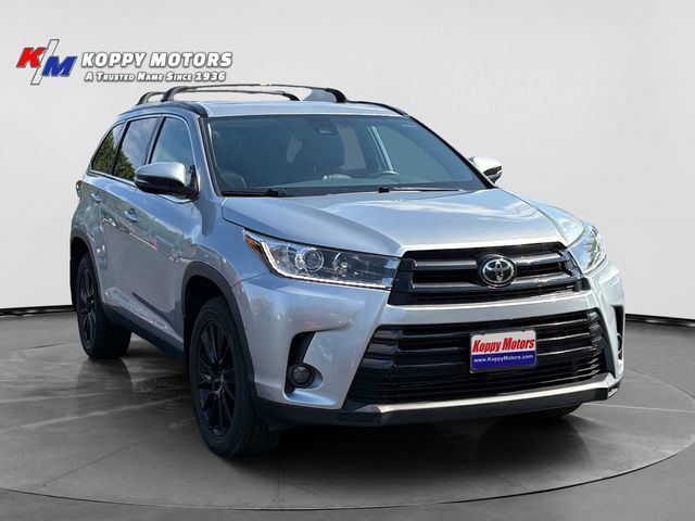 2019 Toyota Highlander SE - Celestial Silver Metallic exterior view 7