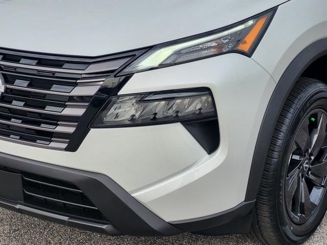 New 2026 White Nissan SV image 8