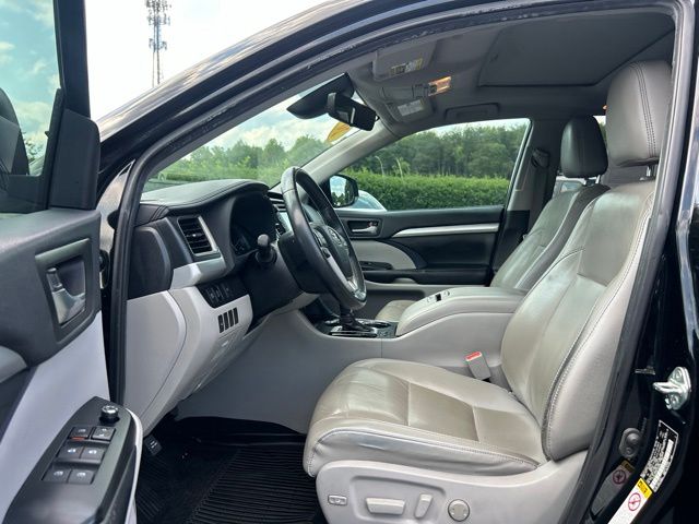 Used 2019 Toyota Highlander SUV
