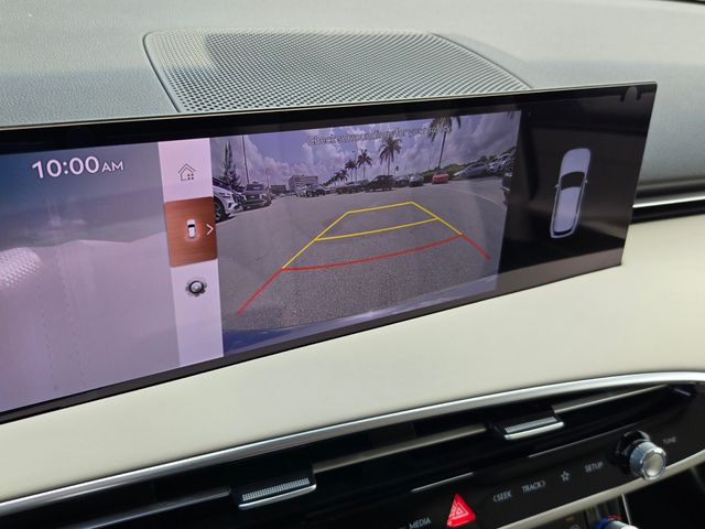 2027 Genesis Gv70