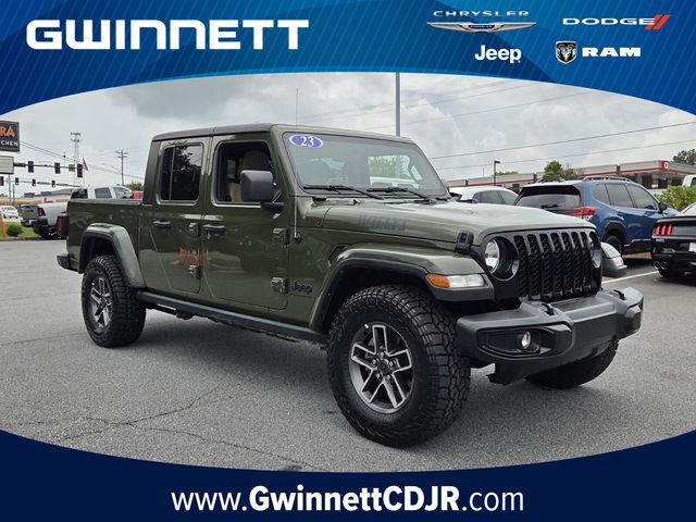 Sarge Green Clearcoat 2023 Jeep Gladiator Willys Crew Cab 4WD Pickup Truck Four-Wheel Drive 8-Speed Automatic