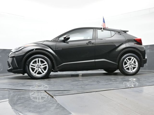 2021 Toyota C-HR LE 28