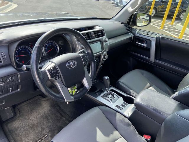 2017 Toyota 4Runner SR5 Premium 18