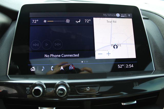 Used 2020  Cadillac Premium Luxury image 18