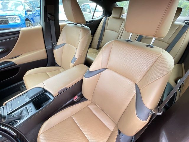 Used 2021 Lexus ES Sedan