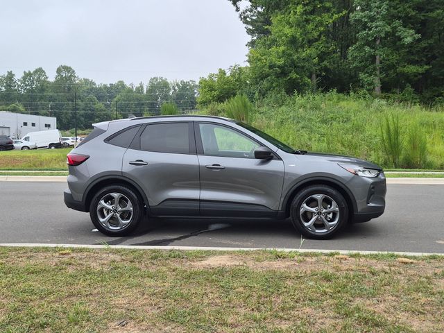 Used 2025 Gray Ford ST-Line image 14