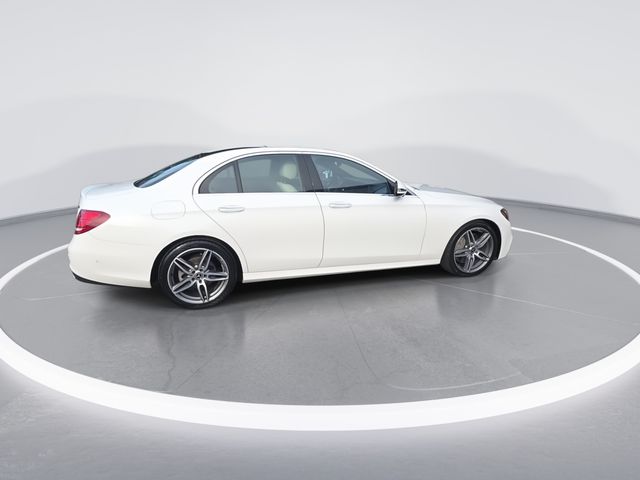 Used 2019  Mercedes-Benz E 300 image 9