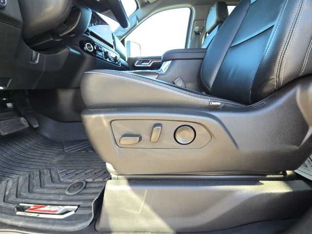 2024 Chevrolet Silverado 2500HD LT:44989A