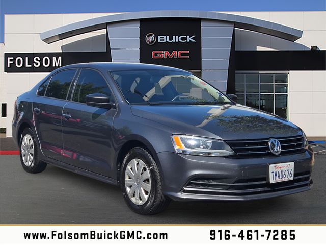 Platinum Gray Metallic 2015 Volkswagen Jetta S Sedan Front-Wheel Drive 5-Speed Manual