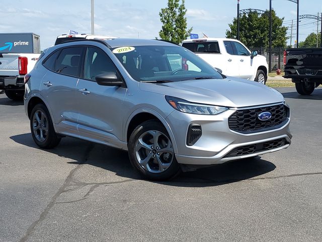 Iconic Silver Metallic 2024 Ford Escape SUV / Crossover All-Wheel Drive 8-Speed Automatic