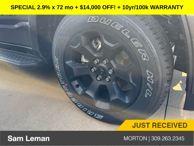 View vehicle photo 4