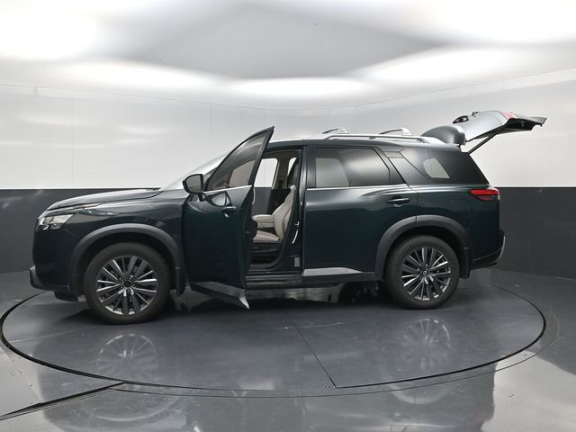 2023 Nissan Pathfinder SL Black at Community Toyota