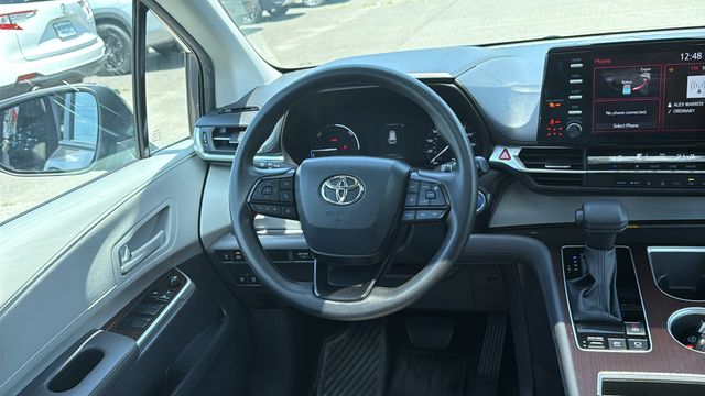 Used 2024 Toyota Sienna Van