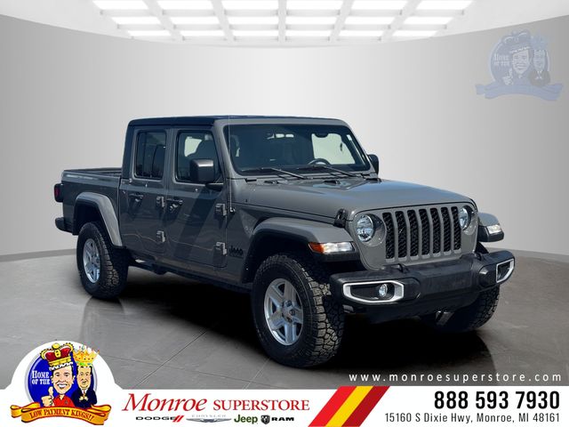 Sting-Gray Clearcoat 2022 Jeep Gladiator Sport Crew Cab 4WD Pickup Truck Four-Wheel Drive 8-Speed Automatic
