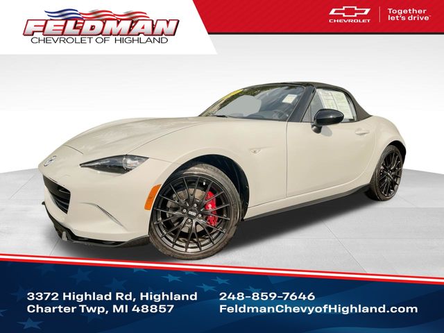  2016 Mazda MX-5 Miata Club Convertible   