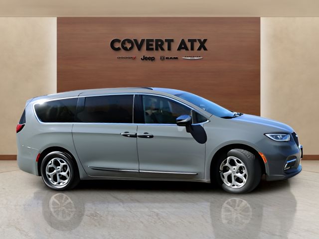 Used Car 2023 Chrysler Pacifica  Limited For Sale Under $35,000 In Austin, Texas