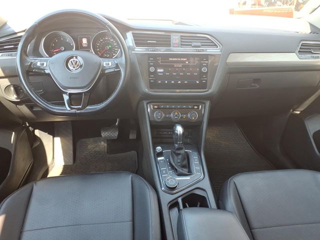 2018 Volkswagen Tiguan - Image 11