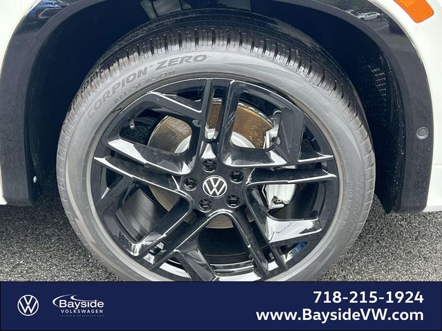 new 2026 Volkswagen Tiguan car, priced at $41,792