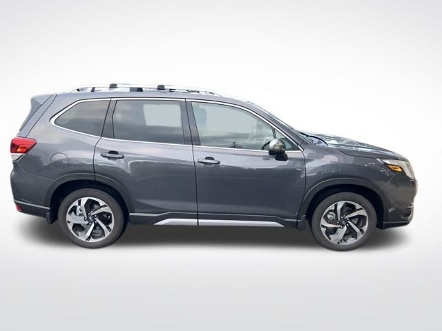 2022 Subaru Forester Touring 8