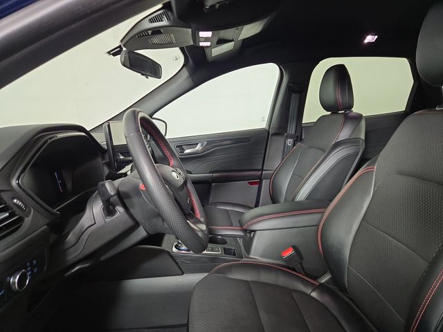 2023 Ford Escape ST-Line photo