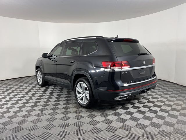 2022 Black Volkswagen Atlas 3.6L V6 SE w/Technology FWD SUV