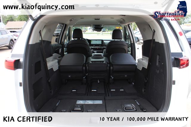 Used 2024 Kia Carnival Van