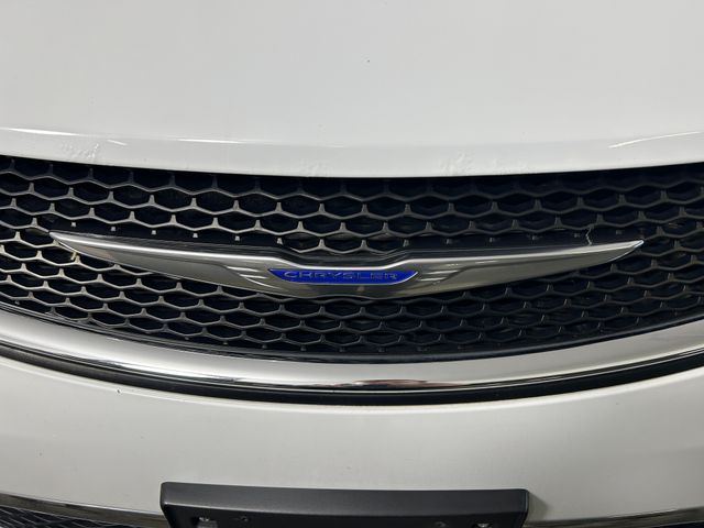 2019 Chrysler Pacifica Touring L 10