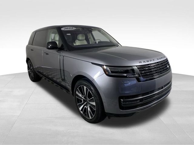 2023 Land Rover Range Rover SE 9