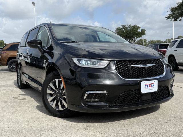 2023 Chrysler Pacifica Hybrid Touring L Black at Bayway Cadillac of The Woodlands