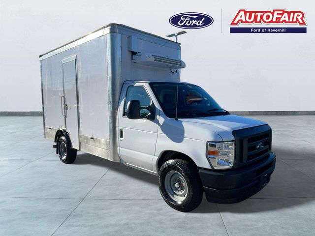  2024 Ford E-Series Chassis E-350 SD Cutaway SB RWD   